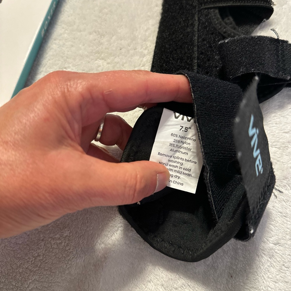 Vive Boxer Splint 7.5 - Picture 2 of 11